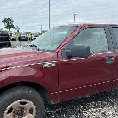RED 2005 Ford F-150 XLT SuperCab