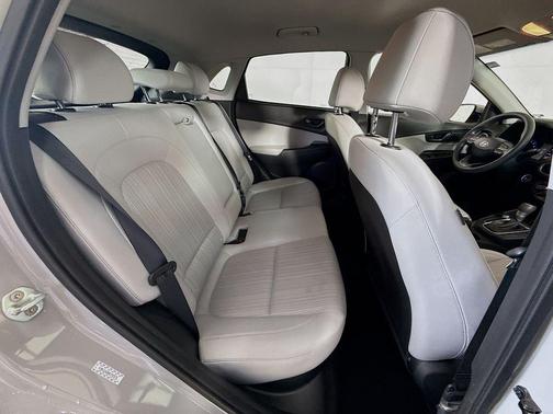 Cyber Silver 2022 Hyundai KONA SEL