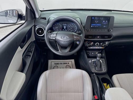 Cyber Silver 2022 Hyundai KONA SEL