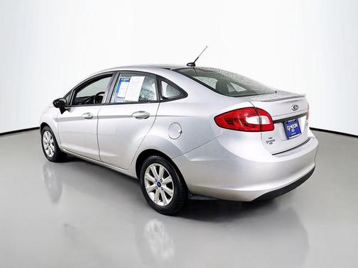 2013 Ford Fiesta SE