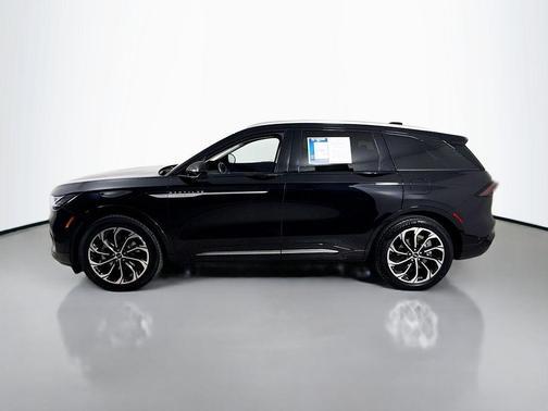 2024 Lincoln Nautilus Reserve