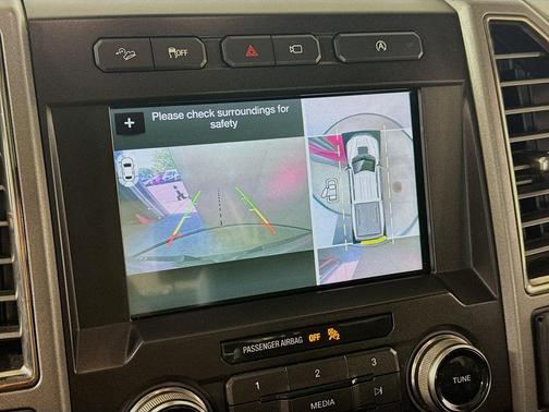 Ruby Red Metallic Tinted Clearcoat 2018 Ford F-150 Raptor