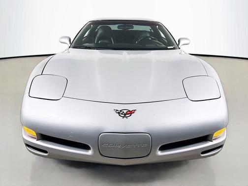 Sebring Silver Metallic 1999 Chevrolet Corvette