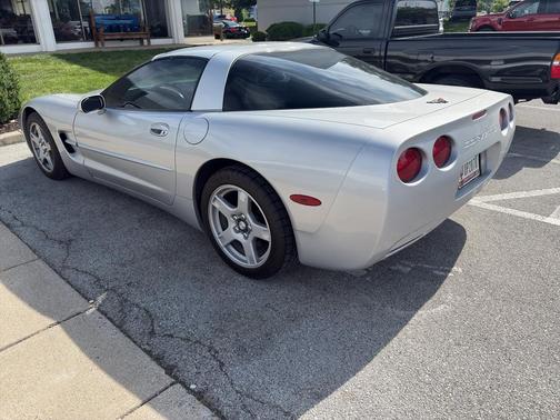 Sebring Silver Metallic 1999 Chevrolet Corvette
