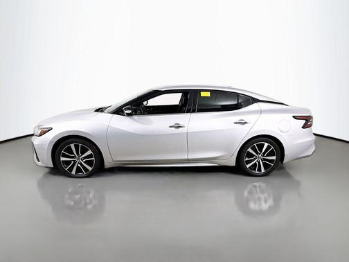 2021 Nissan Maxima SV