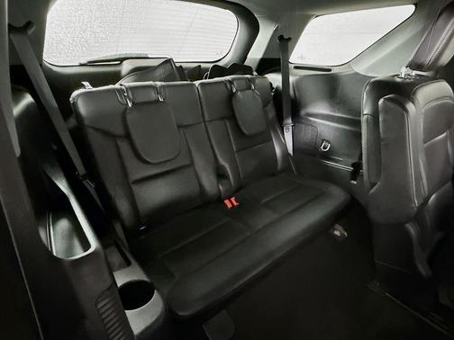 Agate Black Metallic 2023 Ford Explorer XLT