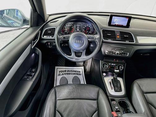 Daytona Gray Pearl Effect 2018 Audi Q3 2.0T Premium