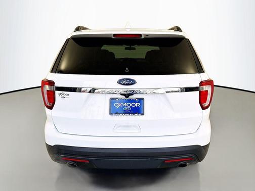 Oxford White 2017 Ford Explorer Base