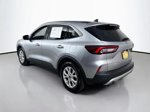 Iconic Silver Metallic 2023 Ford Escape Active