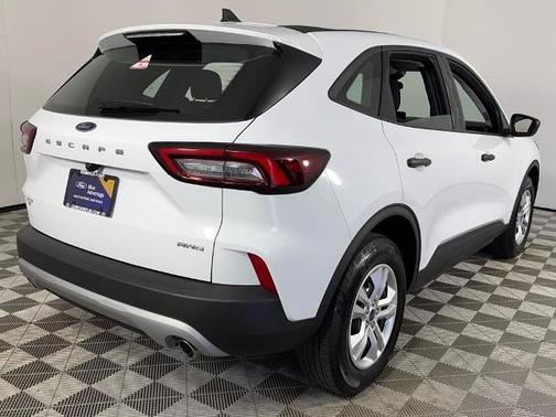 2023 Ford Escape BASE