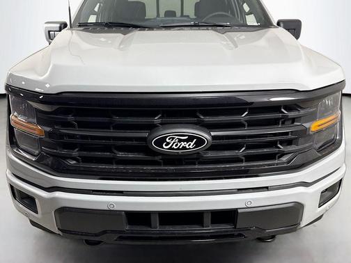 Avalanche 2026 Ford F-150 XLT