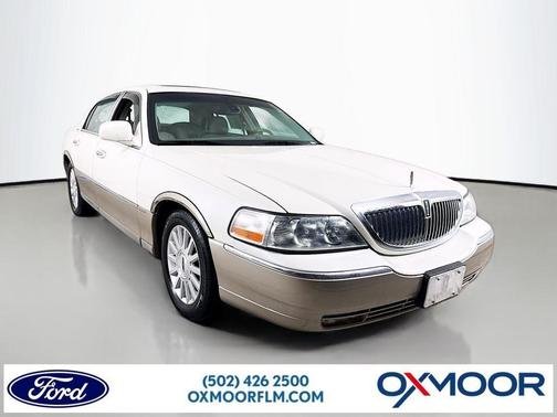 White Pearlescent Clearcoat Metallic Tri-Coat 2003 Lincoln Town Car Signature