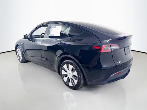 Black 2023 Tesla Model Y Long Range