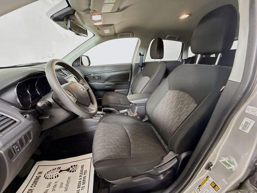 2025 Mitsubishi Outlander Sport ES