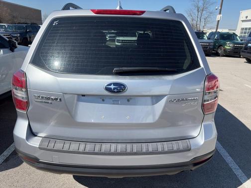 2016 Subaru Forester 2.5i
