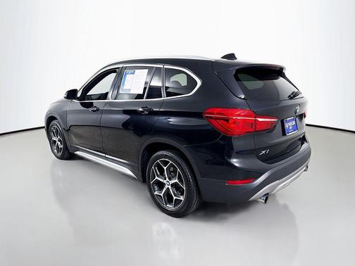 Black Sapphire Metallic 2019 BMW X1 xDrive28i