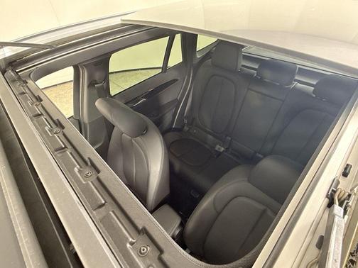 Black Sapphire Metallic 2019 BMW X1 xDrive28i