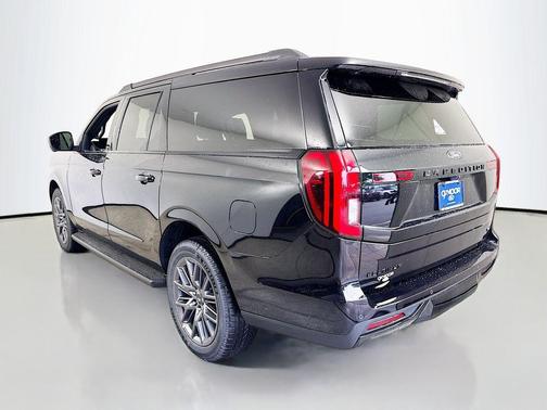 Agate Black Metallic 2026 Ford Expedition Max Platinum