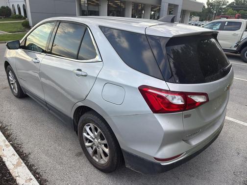 Silver Ice Metallic 2020 Chevrolet Equinox 1LT