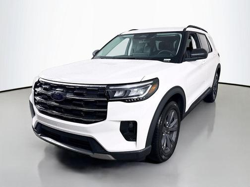Star White 2026 Ford Explorer Active