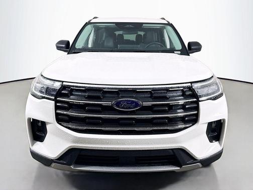 Star White 2026 Ford Explorer Active