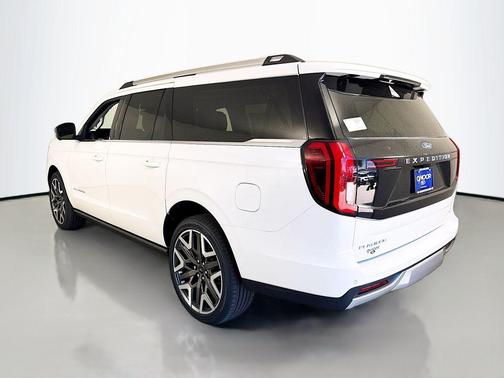 Star White 2026 Ford Expedition Max Platinum