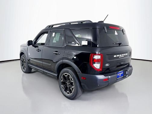 Shadow Black 2026 Ford Bronco Sport Outer Banks