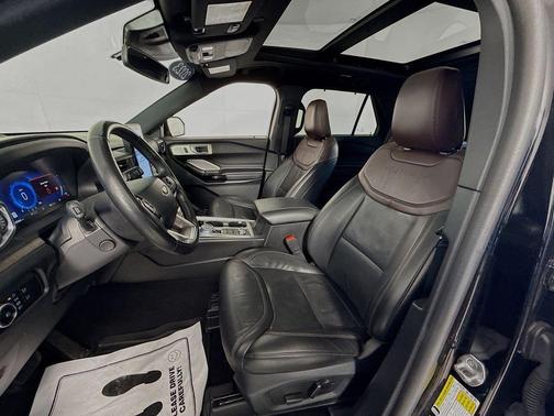 Agate Black Metallic 2023 Ford Explorer Platinum