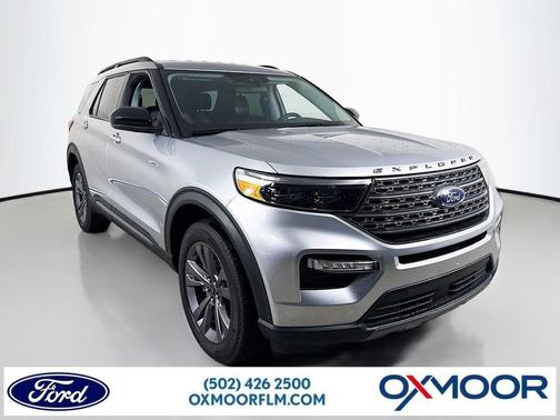 Iconic Silver Metallic 2023 Ford Explorer XLT
