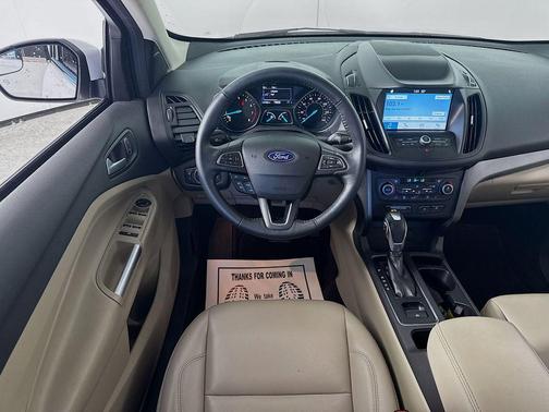 Oxford White 2019 Ford Escape SEL