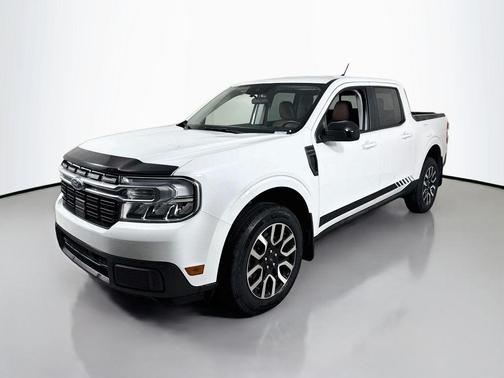 Oxford White 2024 Ford Maverick Lariat