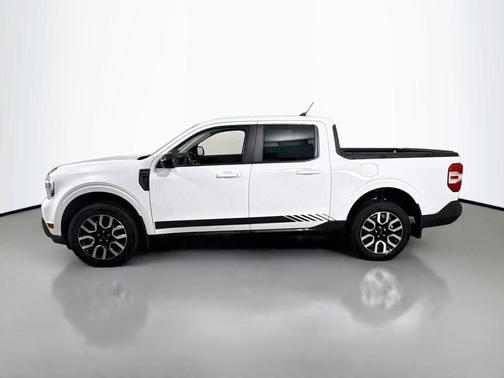 Oxford White 2024 Ford Maverick Lariat