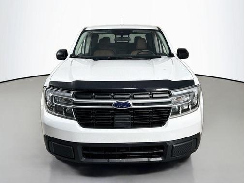 Oxford White 2024 Ford Maverick Lariat