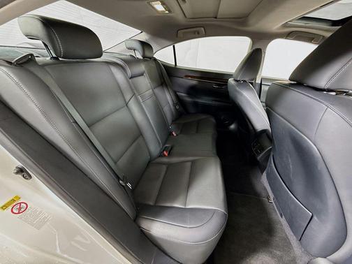 2017 Lexus ES 350 Base