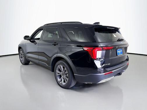 Agate Black Metallic 2026 Ford Explorer Active