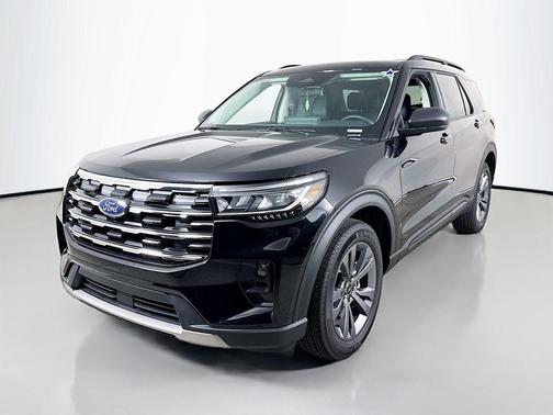 Agate Black Metallic 2026 Ford Explorer Active