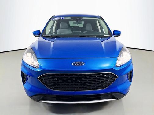 Velocity Blue Metallic 2020 Ford Escape SE