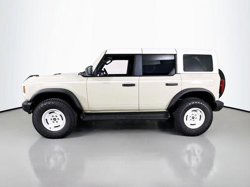 Desert Sand 2026 Ford Bronco Heritage Edition