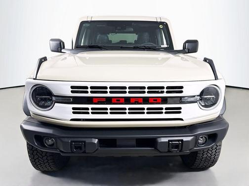 Desert Sand 2026 Ford Bronco Heritage Edition