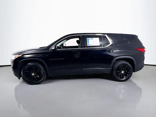Mosaic Black Metallic 2021 Chevrolet Traverse LS
