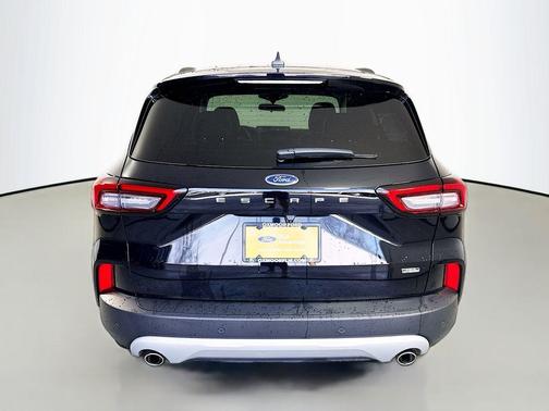 Agate Black Metallic 2023 Ford Escape PHEV