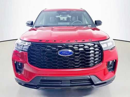 Rapid Red Metallic Tinted Clearcoat 2026 Ford Explorer ST-Line