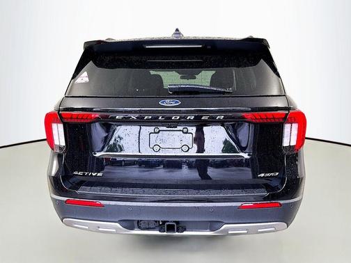Agate Black Metallic 2026 Ford Explorer Active