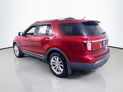 Ruby Red Metallic Tinted Clearcoat 2013 Ford Explorer XLT