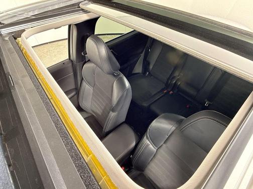 Alloy Silver Metallic 2024 Mitsubishi Outlander SE