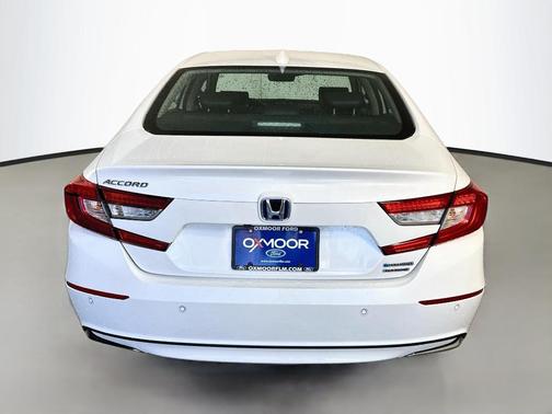 Platinum White Pearl 2021 Honda Accord Hybrid Touring