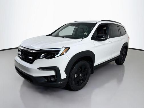 Platinum White Pearl 2022 Honda Pilot TrailSport