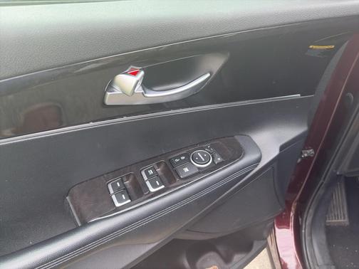 Sangria Red 2017 Kia Sorento LX