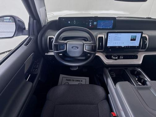 Space Silver 2025 Ford Expedition Max Active