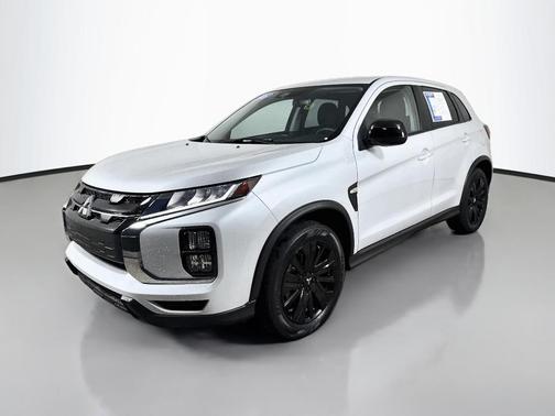 White Diamond 2025 Mitsubishi Outlander Sport LE